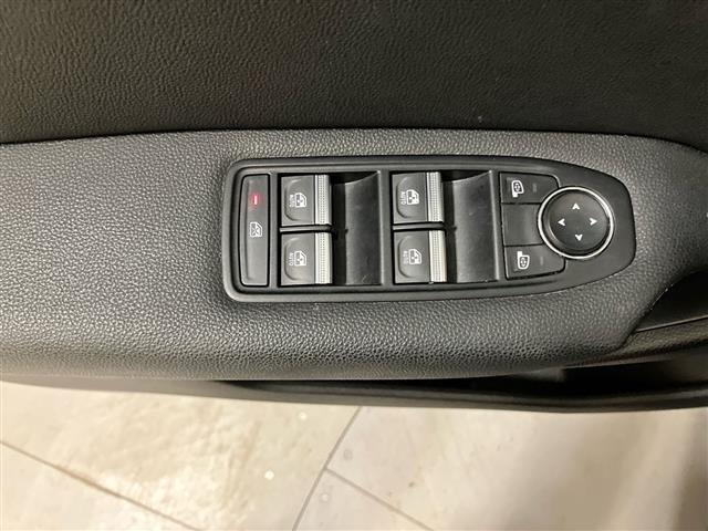 RENAULT Captur 1.6 E-Tech hybrid Intens 145cv auto