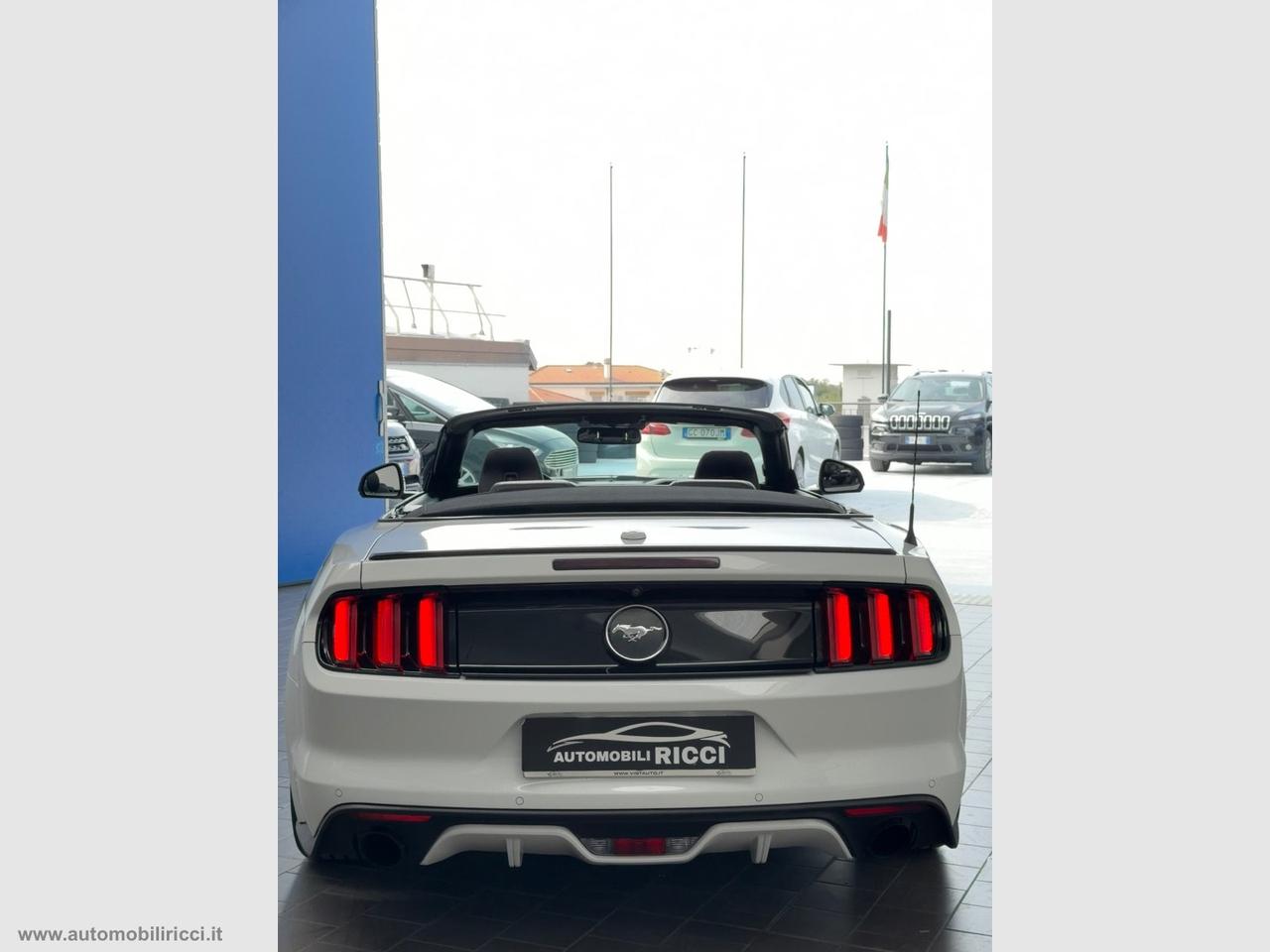 FORD Mustang Convertible 2.3 EcoBoost CABRIO