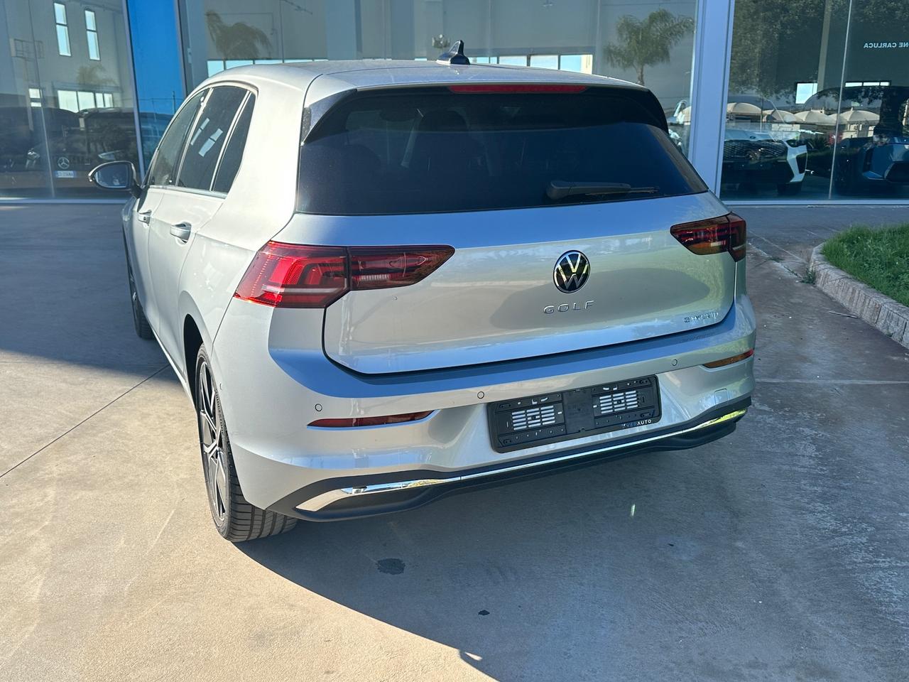 Volkswagen Golf tsi ehybrid dsg possibilità noleggio no scoring