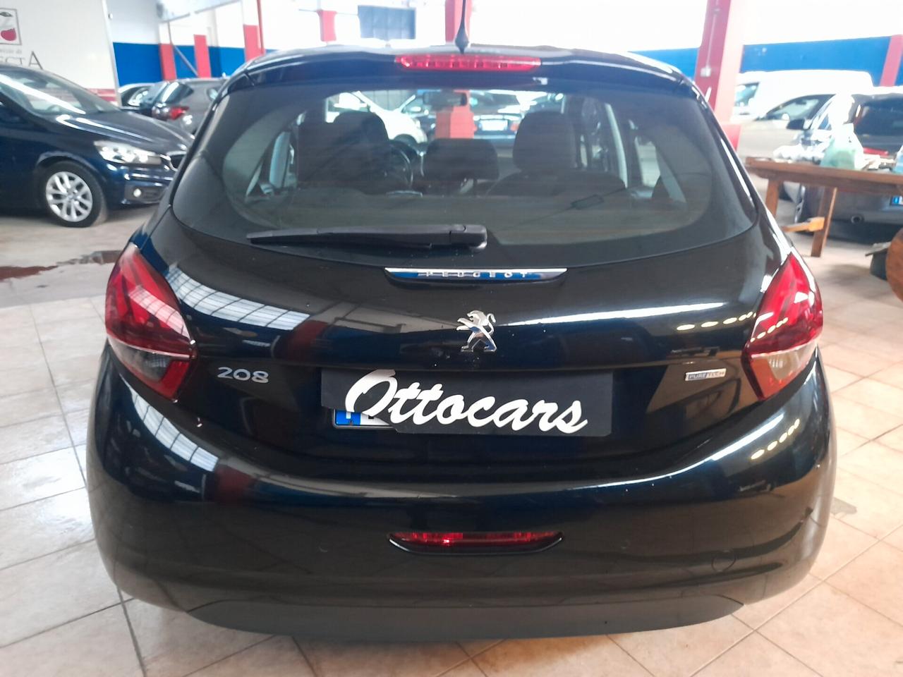 Peugeot 208 PureTech 82 5 porte Allure