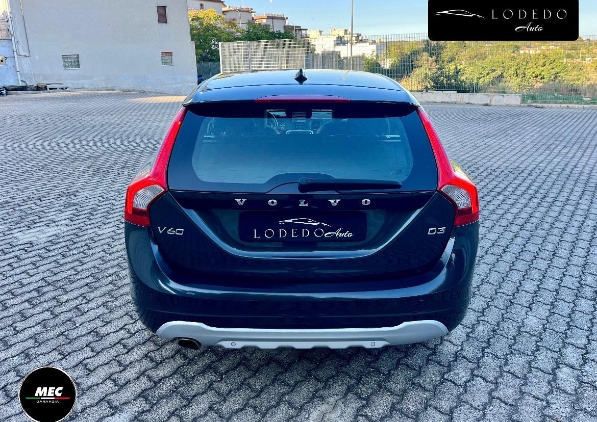 Volvo V60 D3 Momentum - 2013
