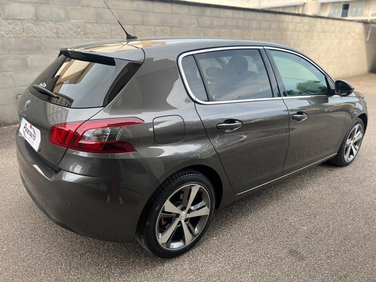 Peugeot 308 5pt 1.5 bluehdi 130cv Allure NAVI/PDC PERFETTA!!