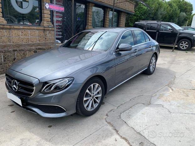 MERCEDES - Classe E - 220 BlueTEC 4Matic Automatic