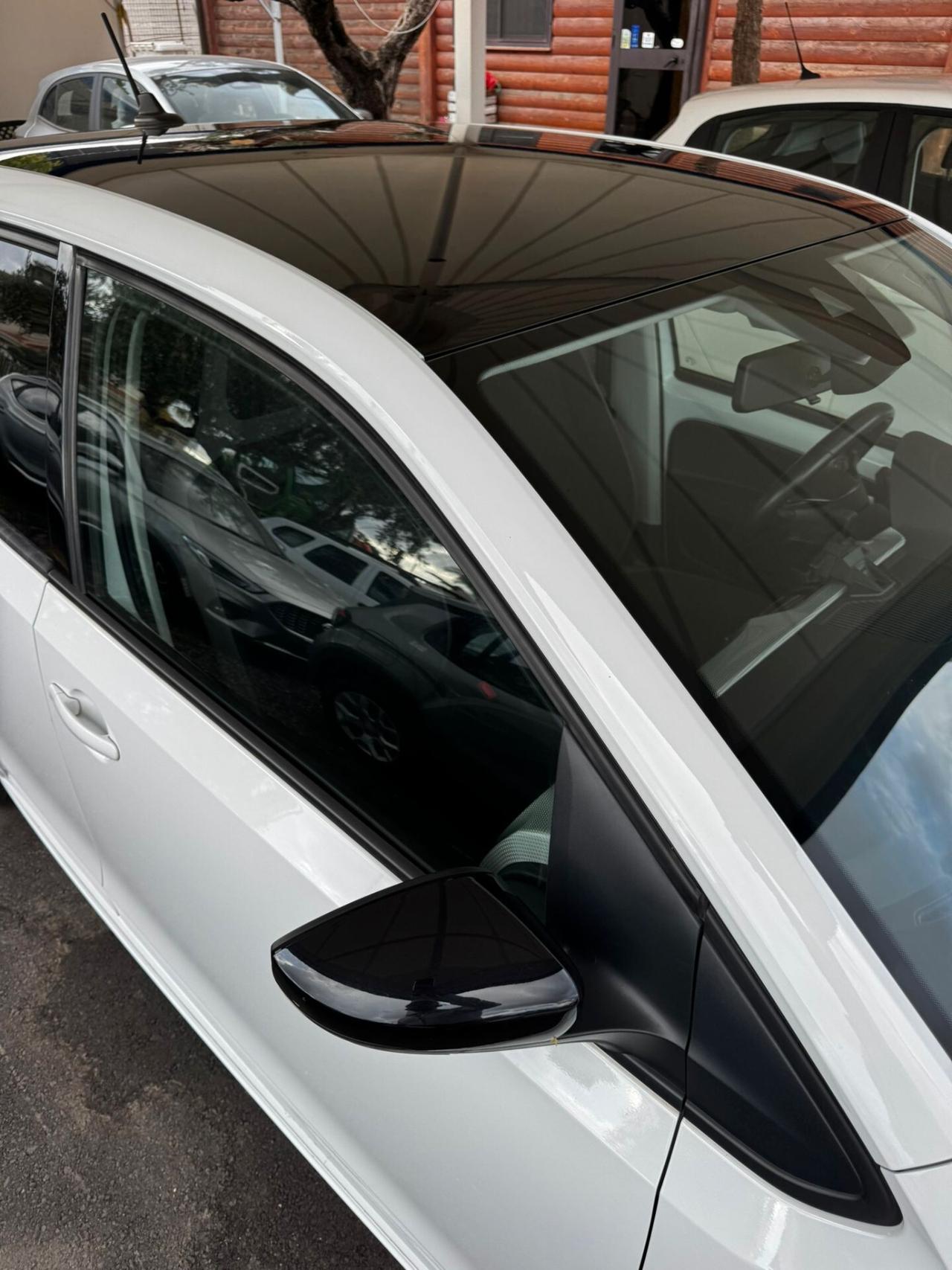 Volkswagen up! e-up! 82 CV