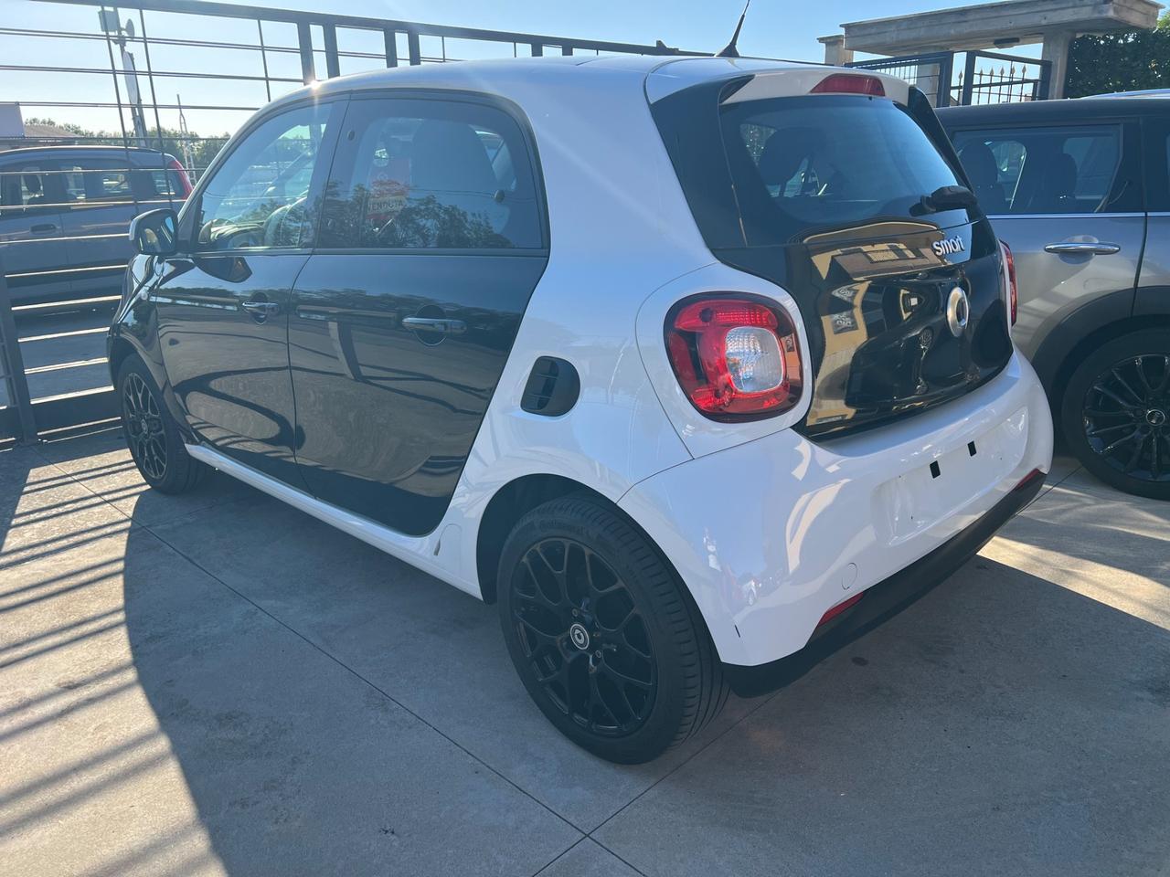 Smart ForFour 70 1.0 Passion