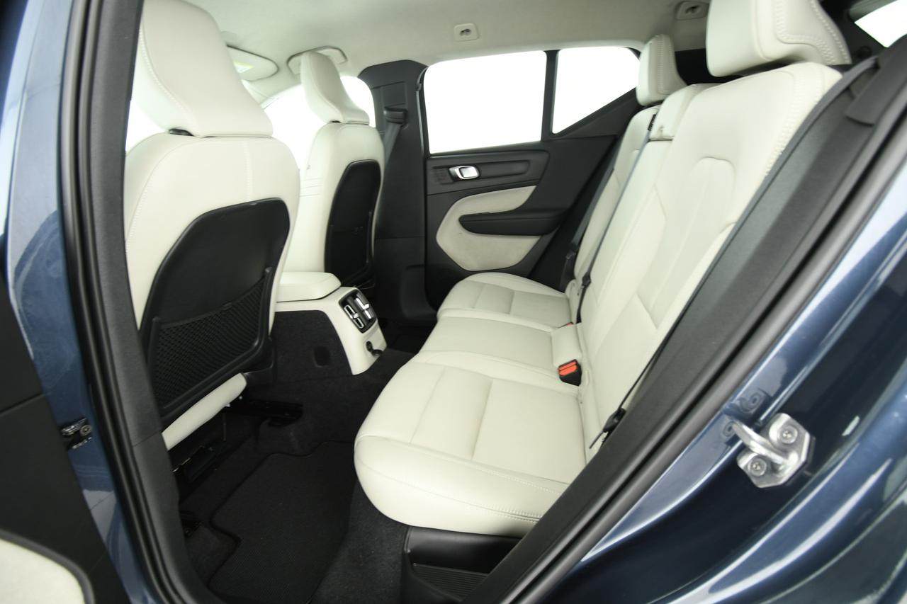 VOLVO XC40 1.5 t5 phev Inscription auto PELLE+APP CONNECT