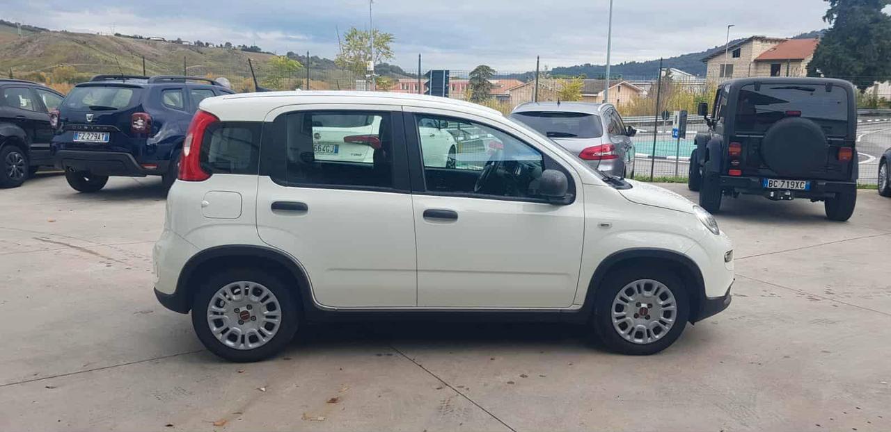 Fiat Panda 1.0 Hybrid 70cv