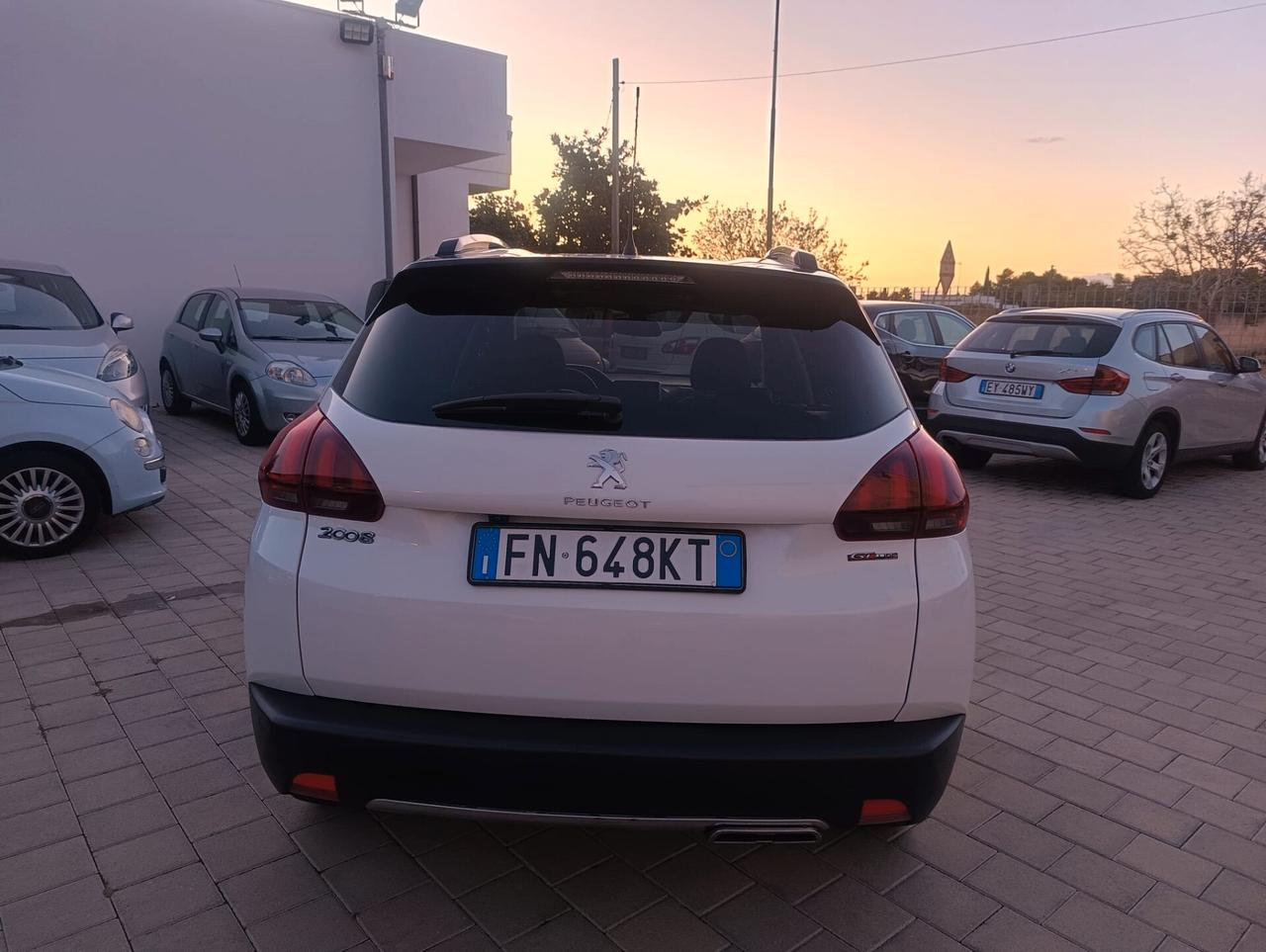 Peugeot 2008 BlueHDi 100 GT Line - anno 2018