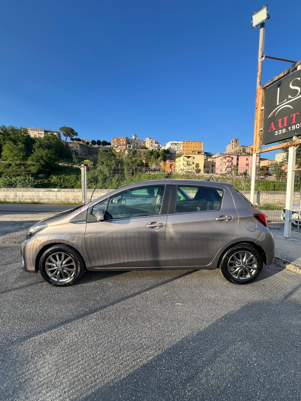 Toyota Yaris 1.0 5 porte Lounge