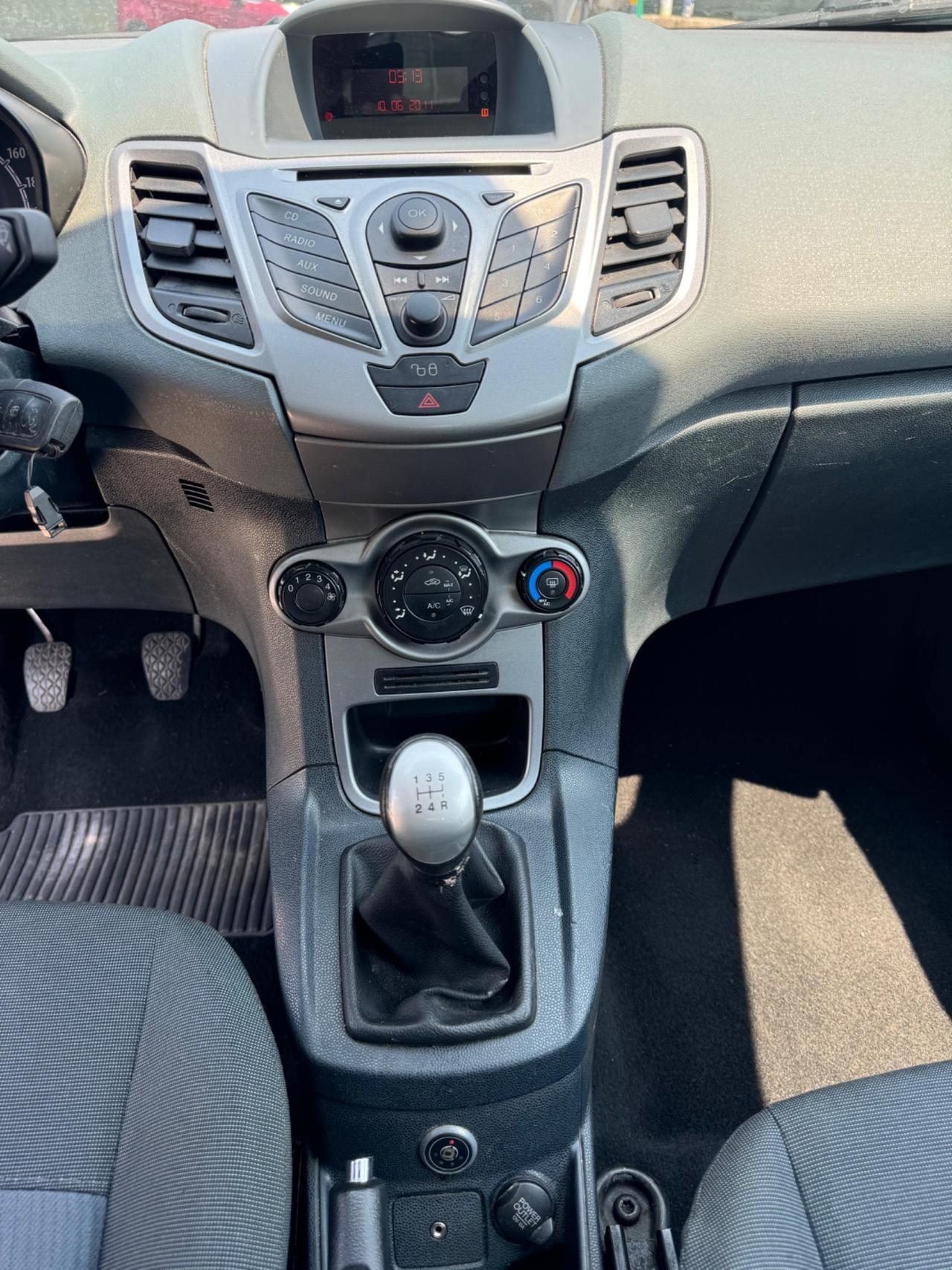 Ford Fiesta 1.4 3 porte Bz.- GPL Titanium