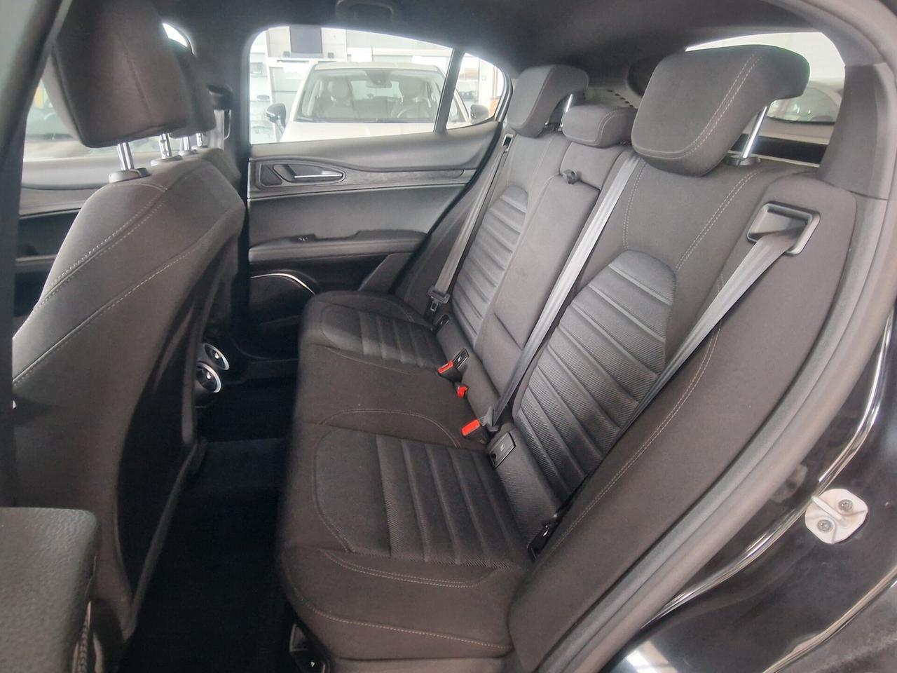 Alfa Romeo Stelvio 2022