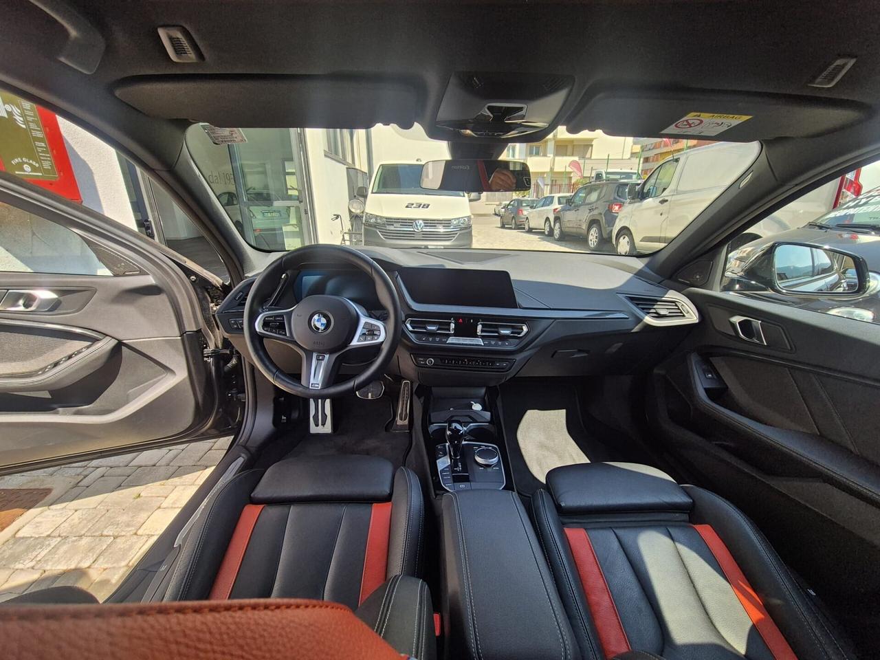 Bmw 118i 136 CV COLORVISION EDITION - CAMBIO AUTOMATICO