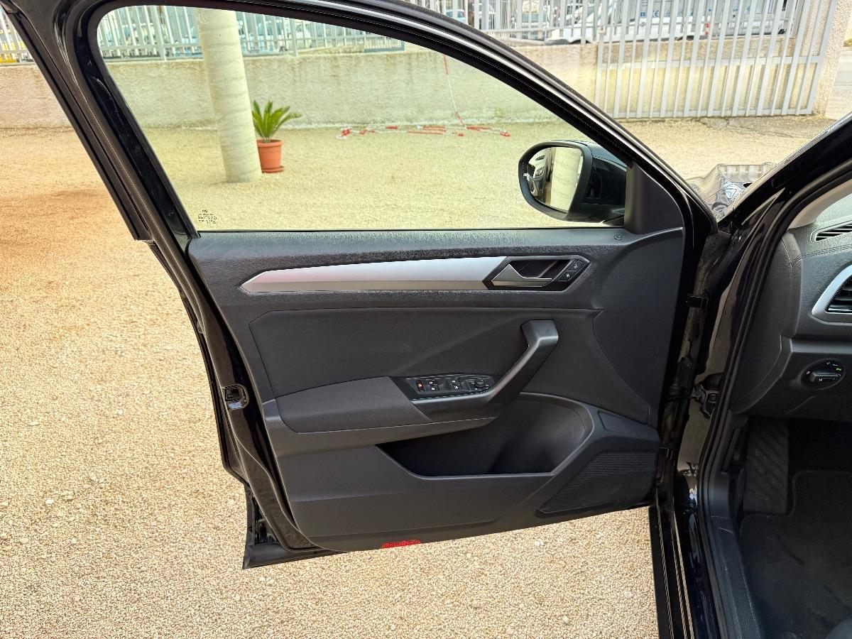 VOLKSWAGEN - T-Roc - 2.0 TDI SCR 150 CV DSG Life