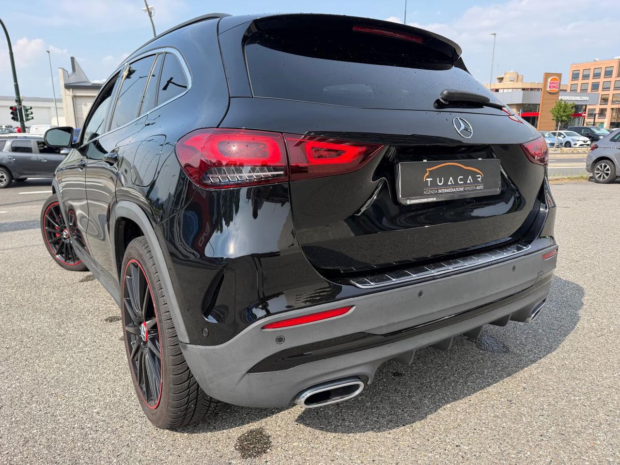Mercedes-Benz GLA 200 D Premium Red Edition #11451