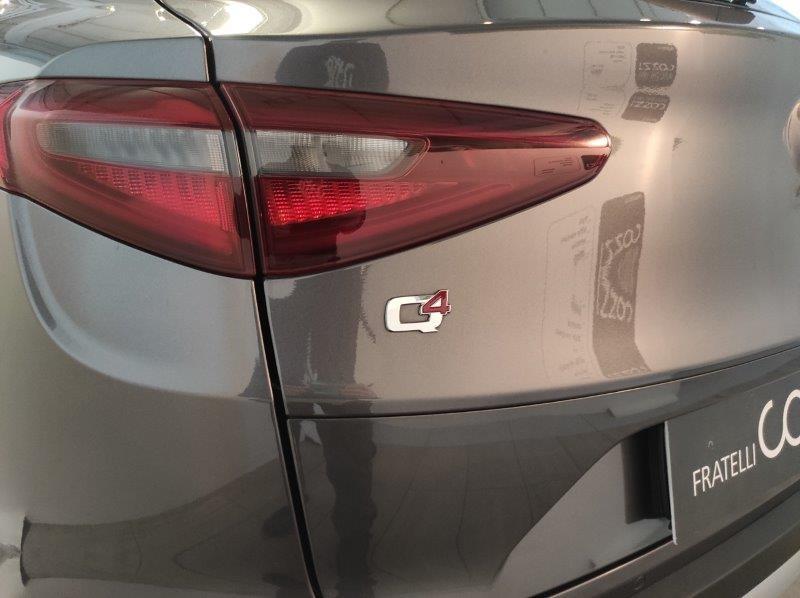 ALFA ROMEO Stelvio - Stelvio 2.2 Turbodiesel 210 CV AT8 Q4 Executive