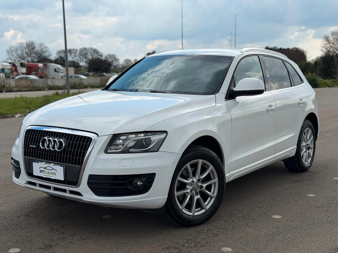 Audi Q5 q5 2.0 tdi 170cv quattro fari*navi