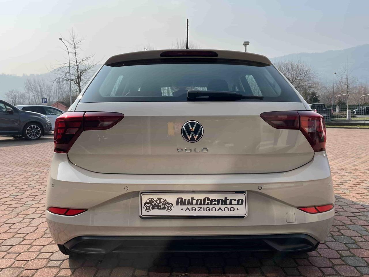 Volkswagen Polo 1.0 LIFE 80cv NEOPATENTATI