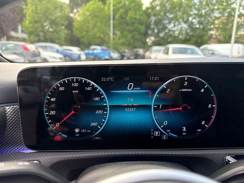 Mercedes-Benz Classe A A 180 d Sport Night edition auto