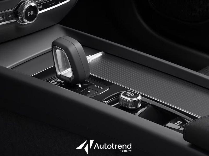 Volvo V60 B4 197+14 CV Mild Hybrid Benzina Automatica Core