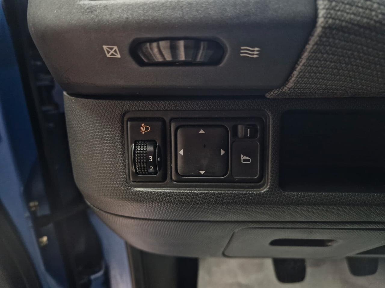 Nissan Micra 1.2 neopatentati