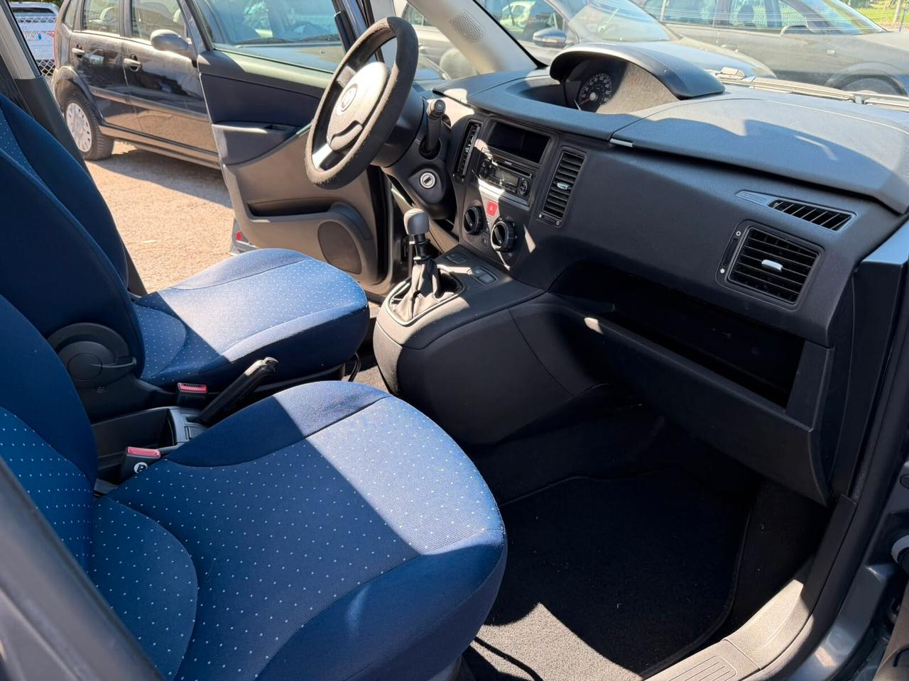 Fiat Idea 1.2 16V BlackLabel
