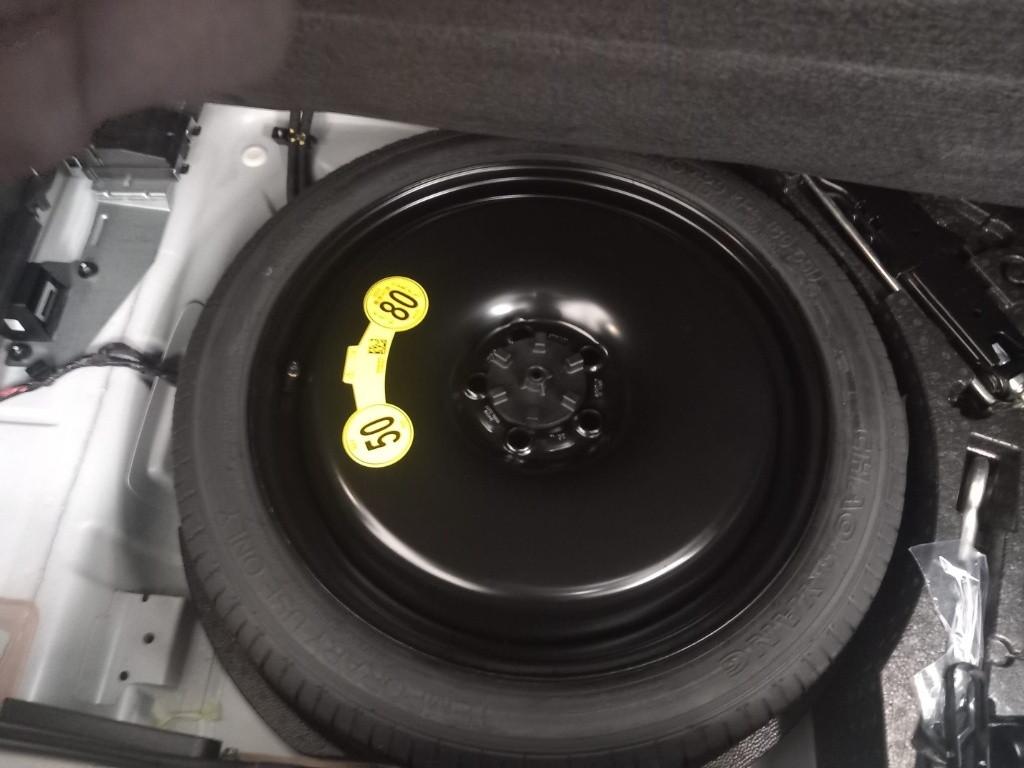 VOLVO XC40 2.0 b3 Essential auto