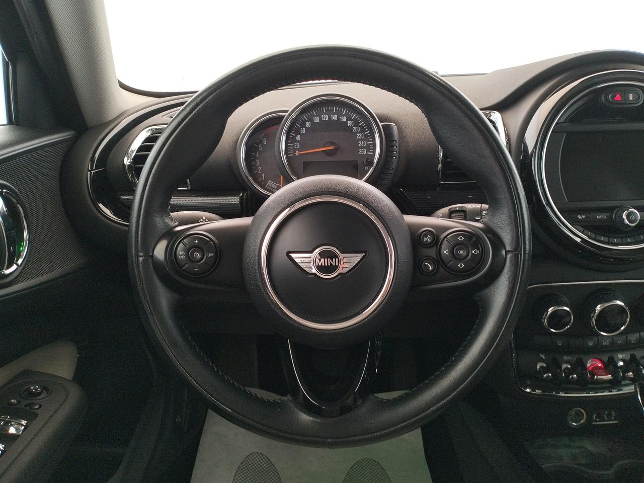 Mini Cooper Clubman 1.5 Hype Auto - NEOPATENTATI