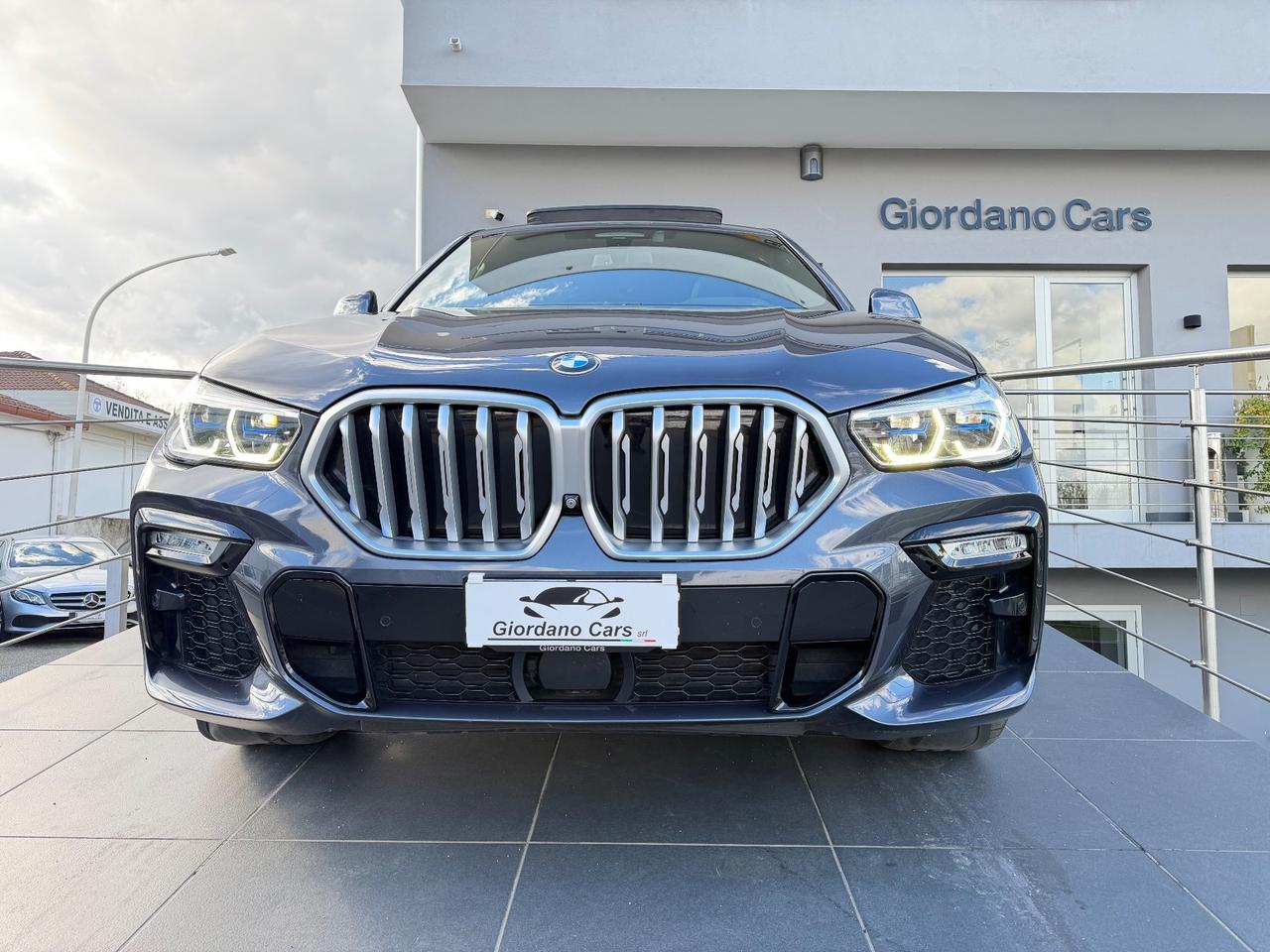Bmw X6 xDrive30d Msport tetto apribile full in garanzia