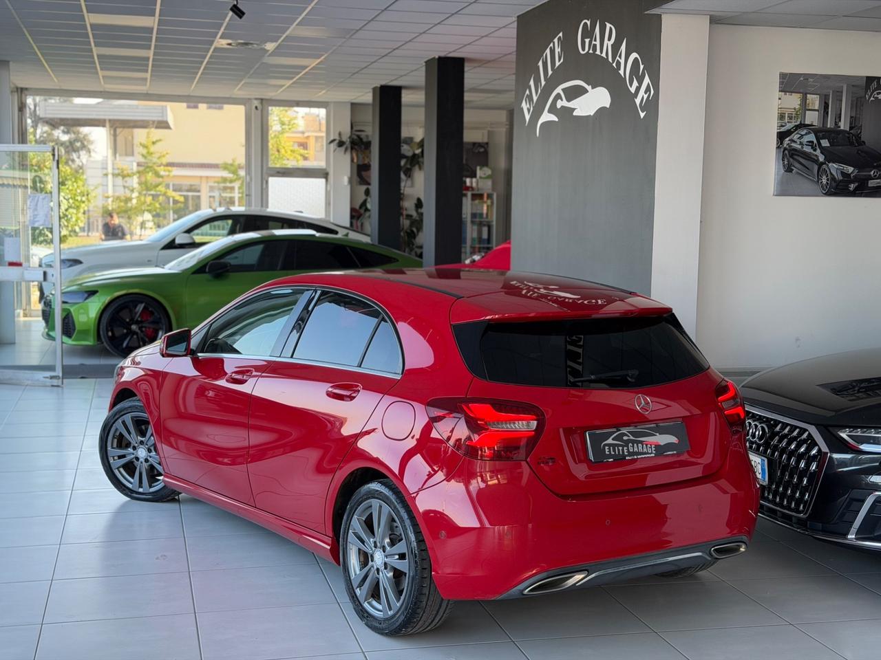 Mercedes A 200 d Sport Euro6 Neopatentati RED-LINE