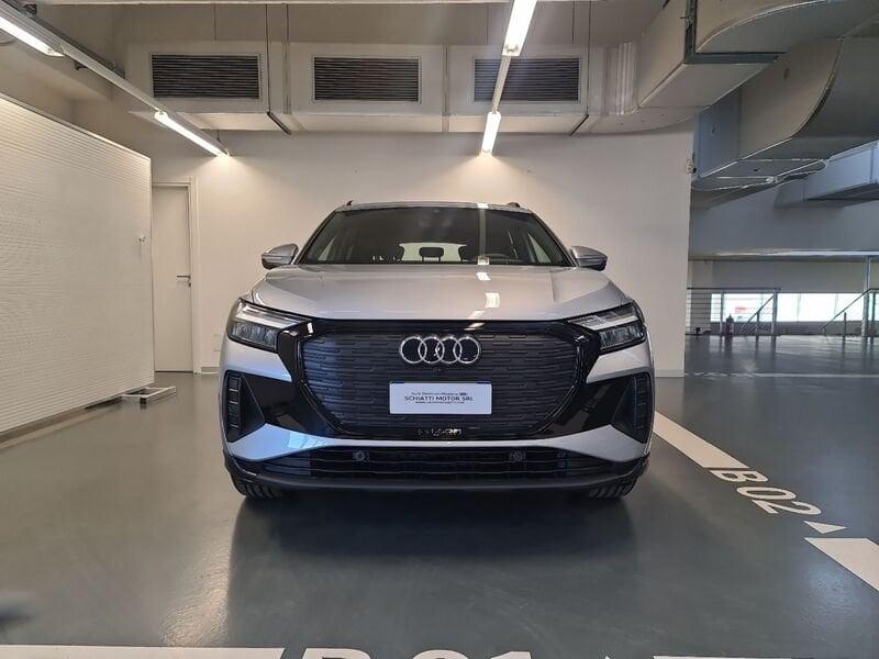 Audi Q4 e-tron Q4 40 e-tron Business Advanced