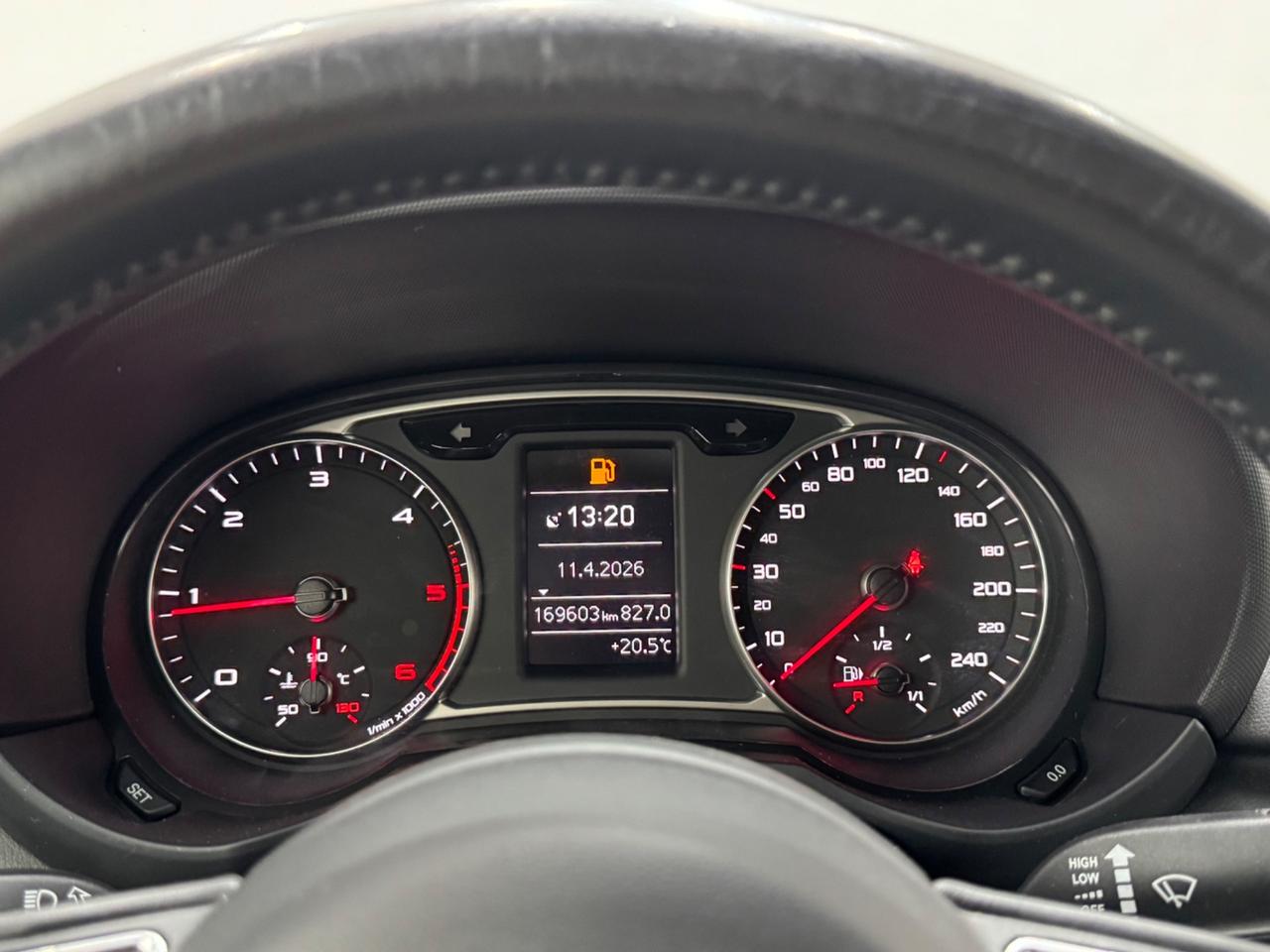 AUDI A1 SPB 1.4 TDI Admired – NEOPATENTATI