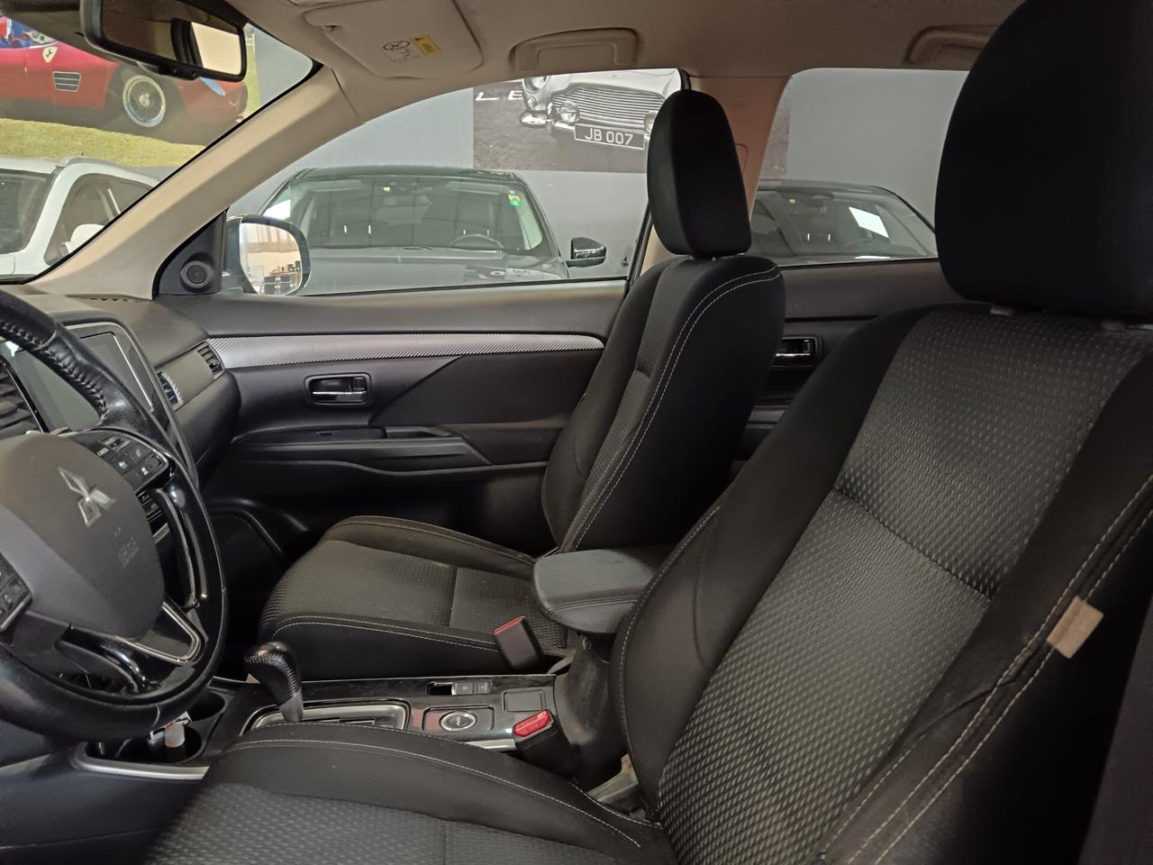 Mitsubishi Outlander 7 Posti 4x4 Diesel Automatico