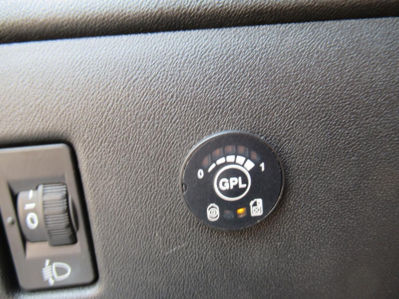 Peugeot 208 1.4 VTi 95 CV 5p. GPL Allure