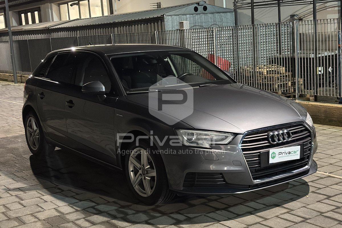 AUDI A3 SPB 1.4 TFSI S tronic g-tron Business
