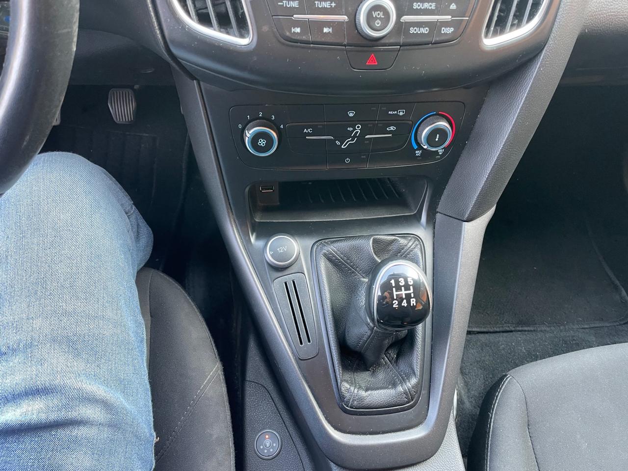 Ford Focus 1.6 120 CV GPL Plus 5P.