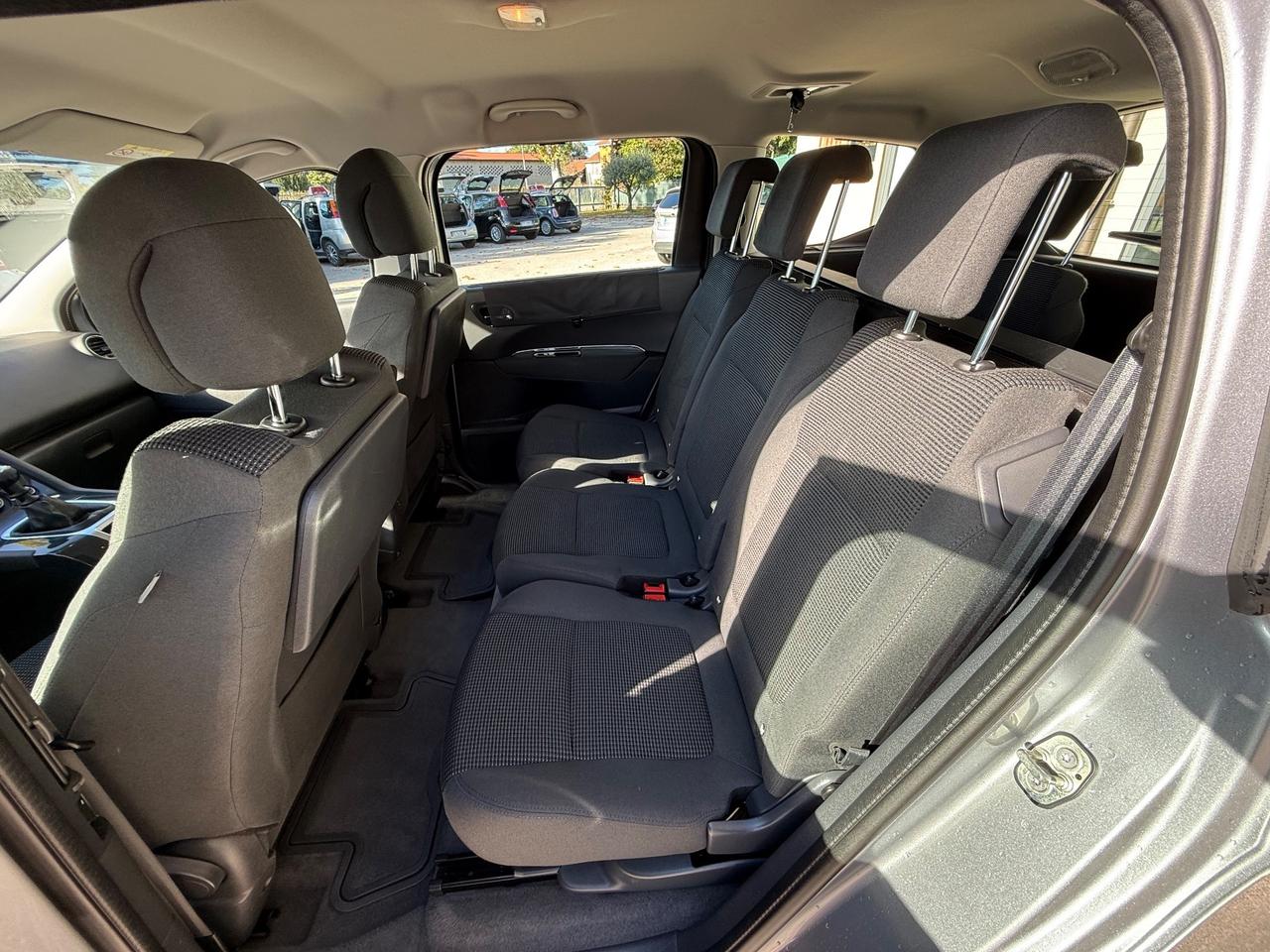 Peugeot 5008 BlueHDi 120 cv - 7 Posti