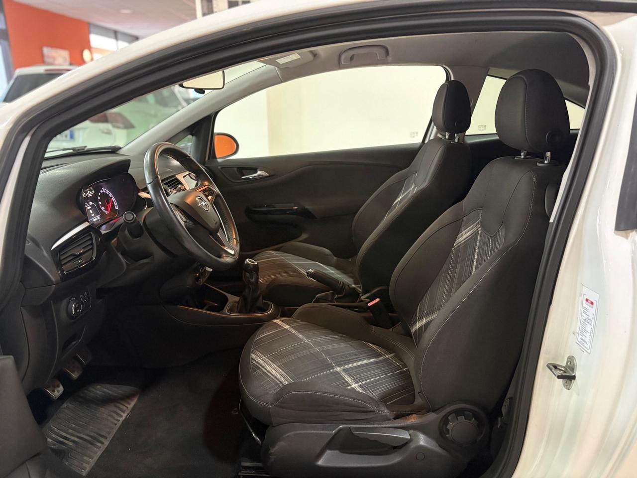 Opel Corsa 1.4 90CV GPL Tech Coupé b-Color