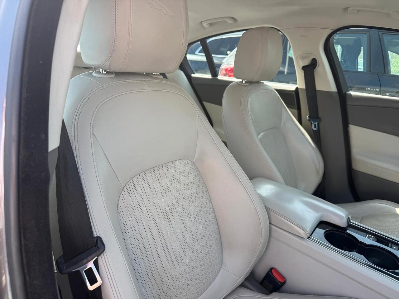 Jaguar XE 2.0 D Turbo 180CV aut. Portfolio Solo 87.000Km
