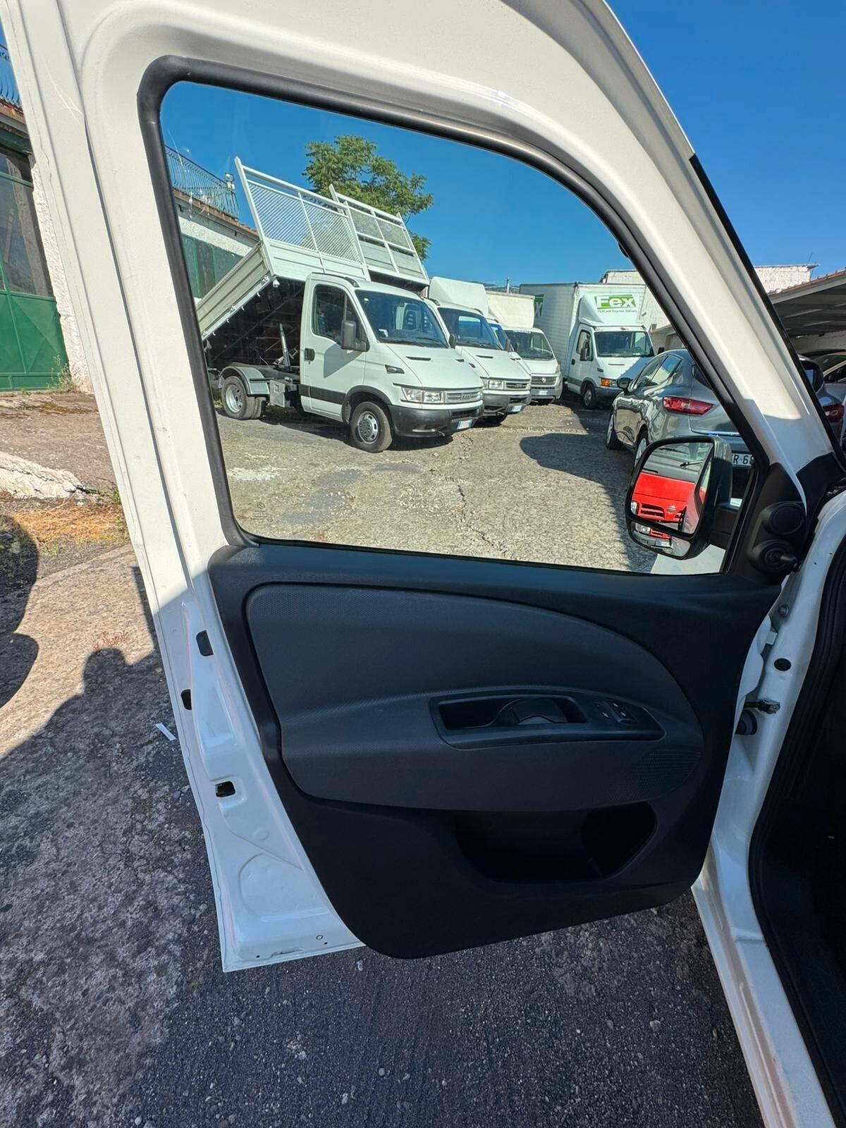 Fiat Doblo Doblò 1.6 MJT MTA PL-TA Cargo Maxi XL Lamierato SX E5+