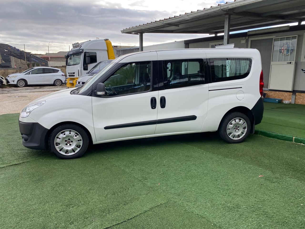 Fiat Doblo 1.6 Diesel Maxi Porte Posteriore