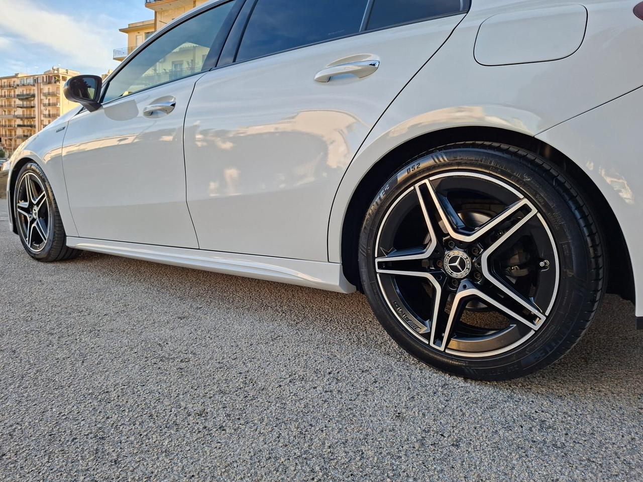 MERCEDES Classe A 180d Automatic AMG Premium