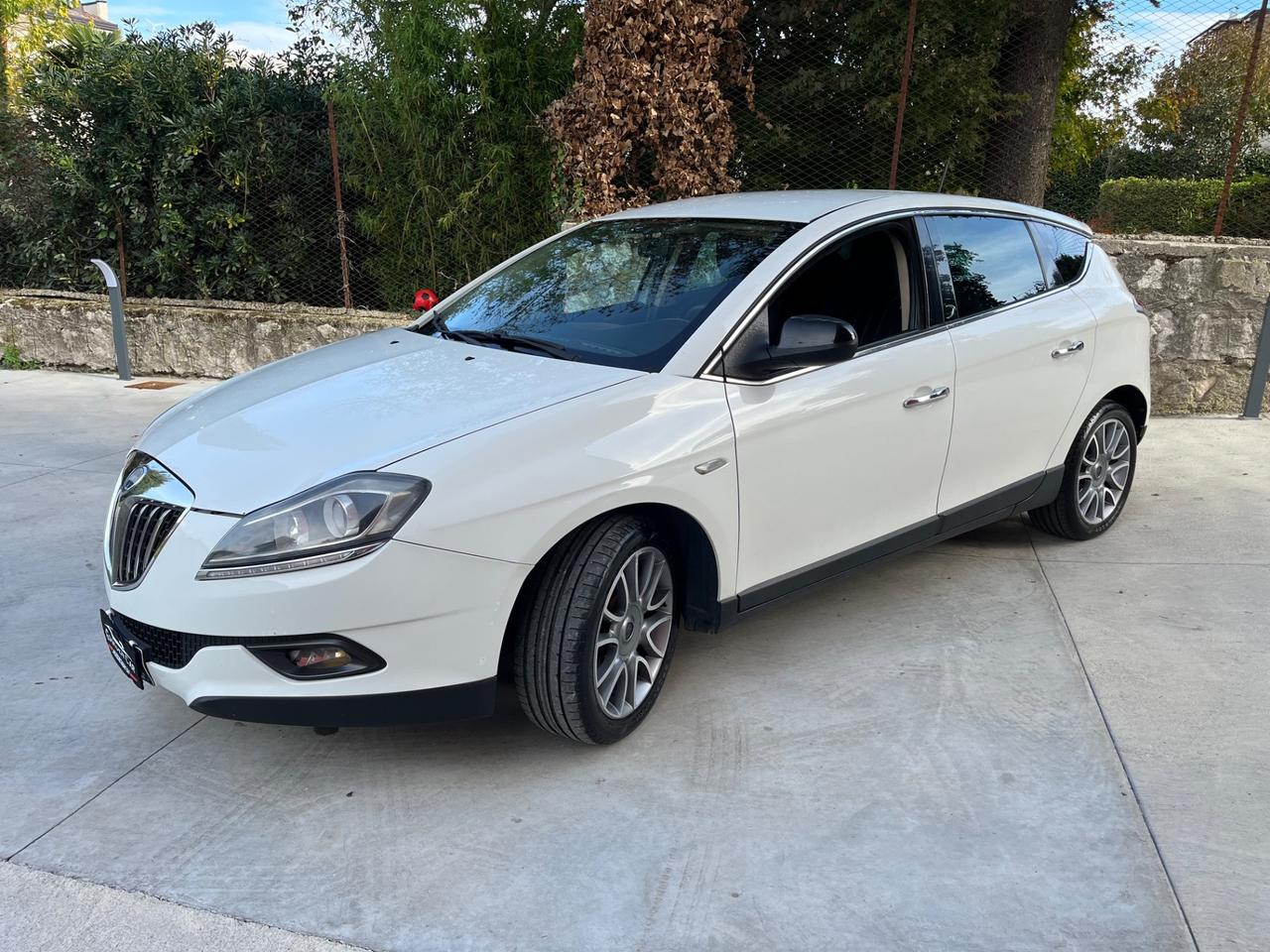 Lancia Delta 1.6 MJT 120cv DPF Gold