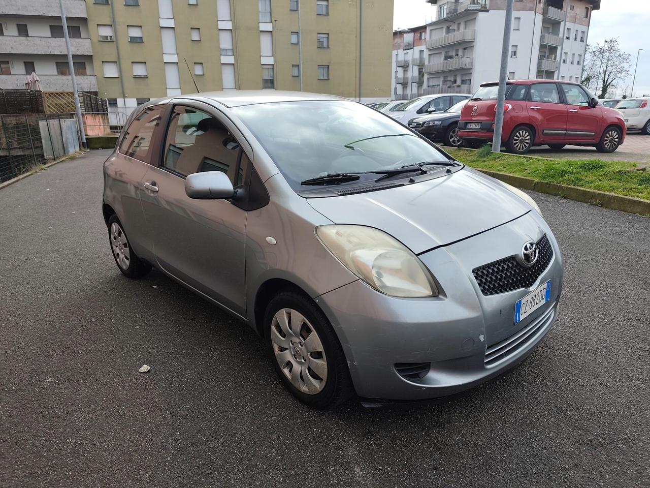 Toyota Yaris 1.0 Benz neopatentati