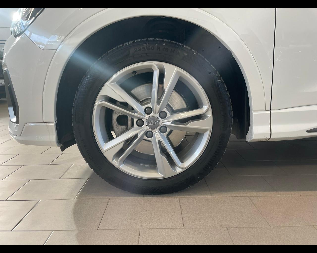 AUDI Q3 2ª serie - Q3 40 TFSI quattro S tronic S line edition