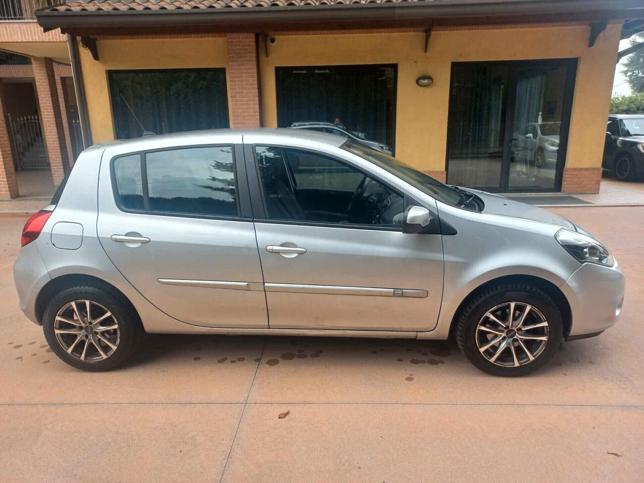Renault Clio 1.2 16V 5 porte GPL Dynamique