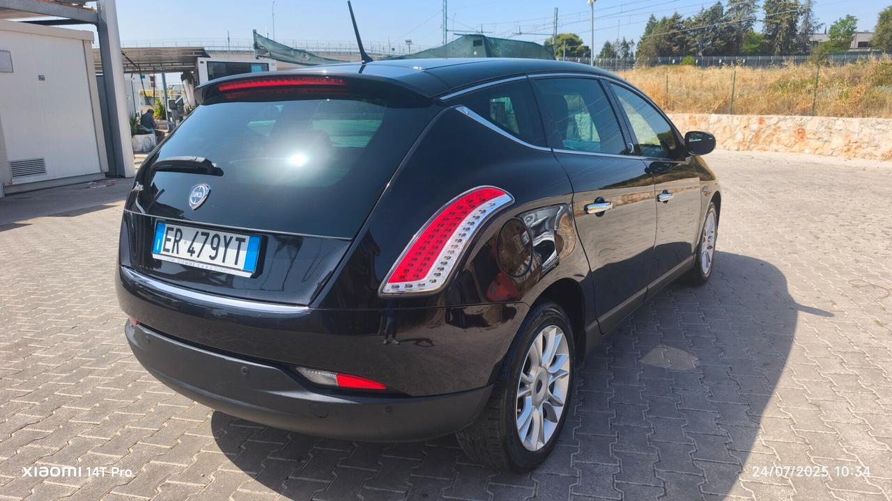 Lancia Delta 1.6 MJT 120CV GOLD 2013