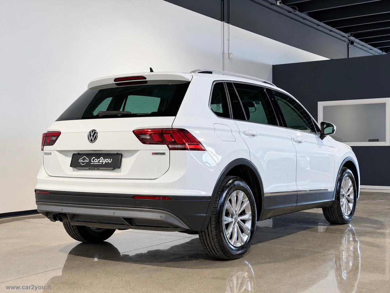 VOLKSWAGEN Tiguan 2.0 TDI 4MOTION Style BMT