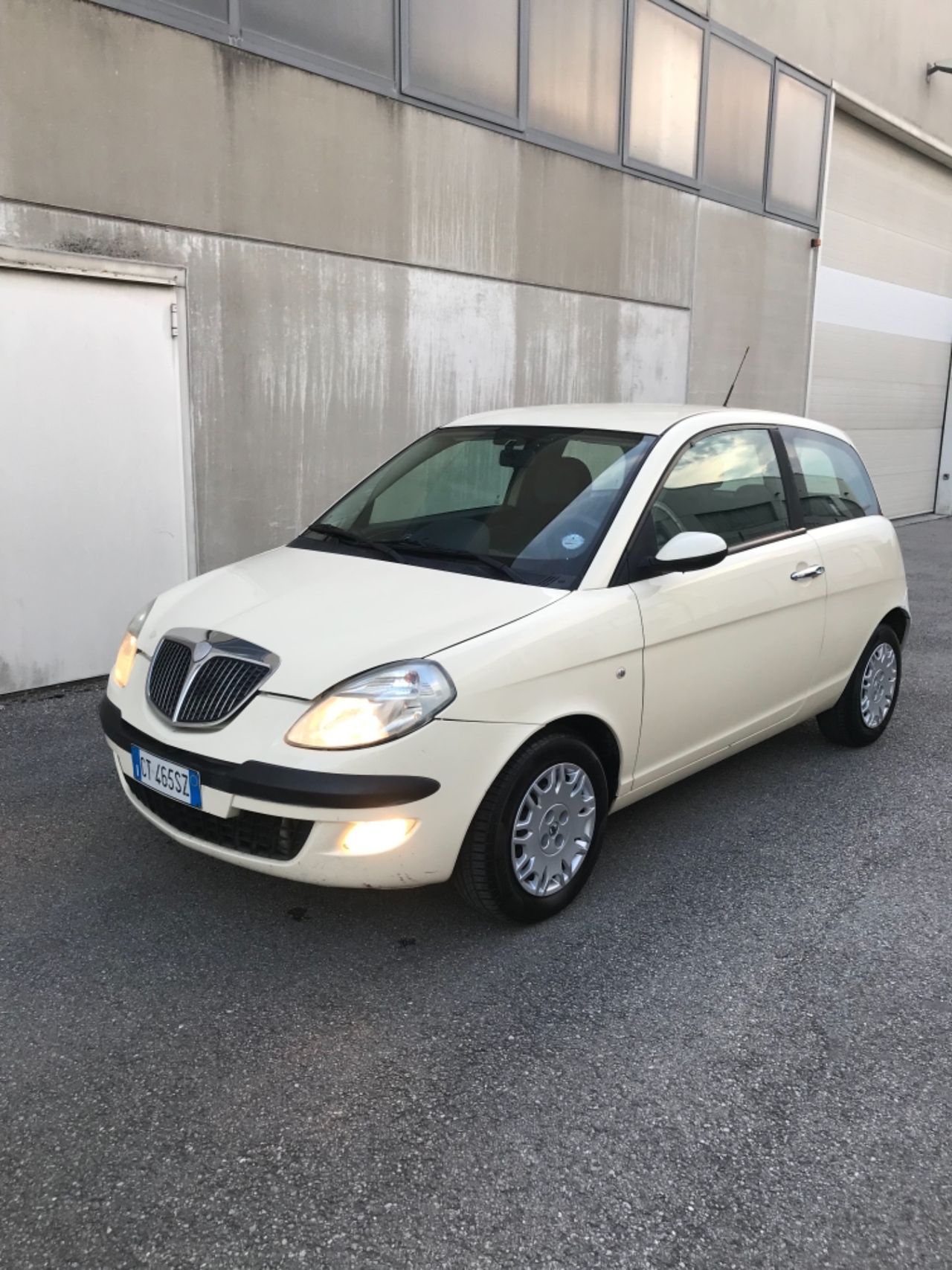 Lancia Ypsilon 1.2 Oro Giallo