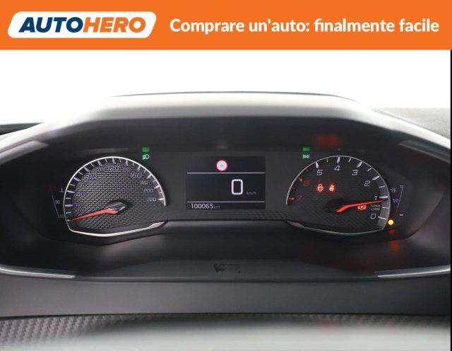 PEUGEOT 2008 PureTech 130 S&S Allure Navi Pack