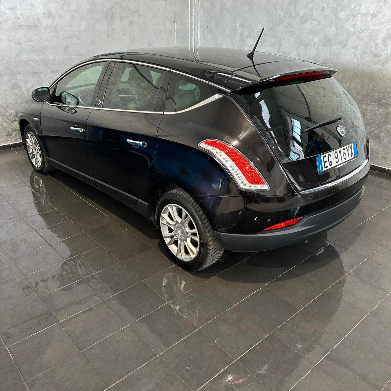 Lancia Delta 1.6 MJT DPF 105 CV Gold
